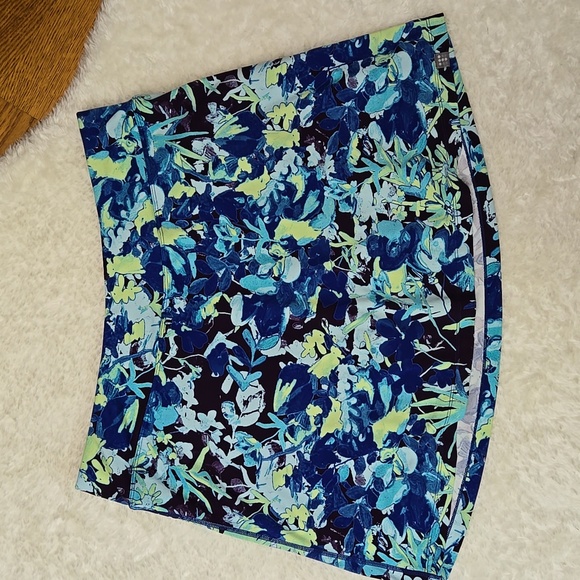 Title Nine Blue/Green Floral Skort, Womens Large, Great Condition - Picture 1 of 9